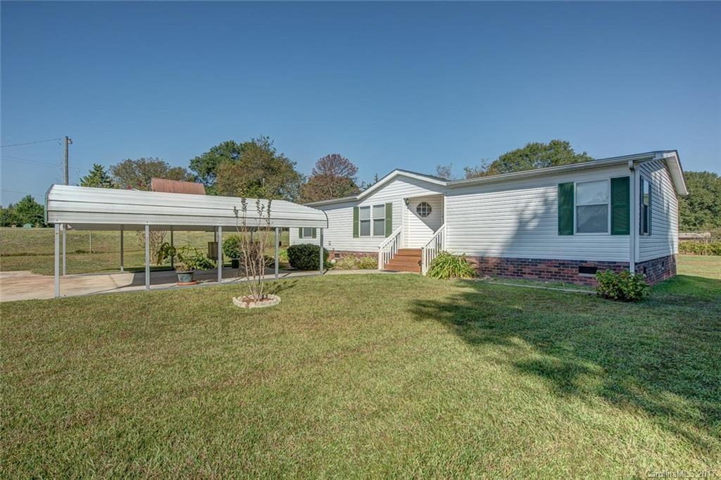 3304 Scott Dr., Gastonia, NC 28056