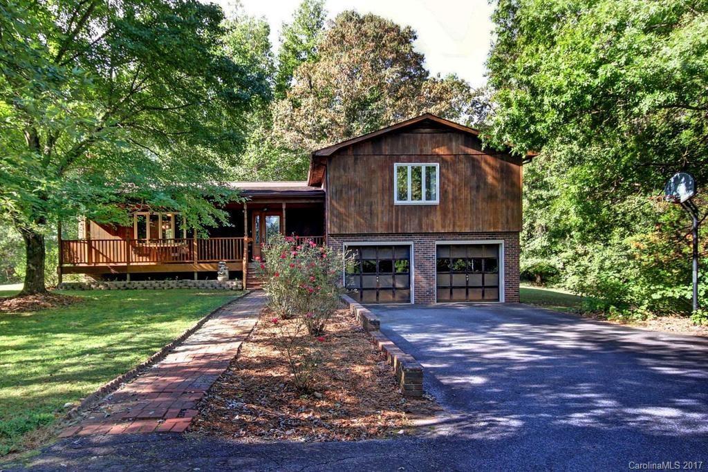 139 Woodfield Dr., Statesville, NC 28677