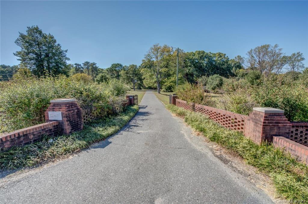 1128 Oates Rd., Gastonia, NC 28052