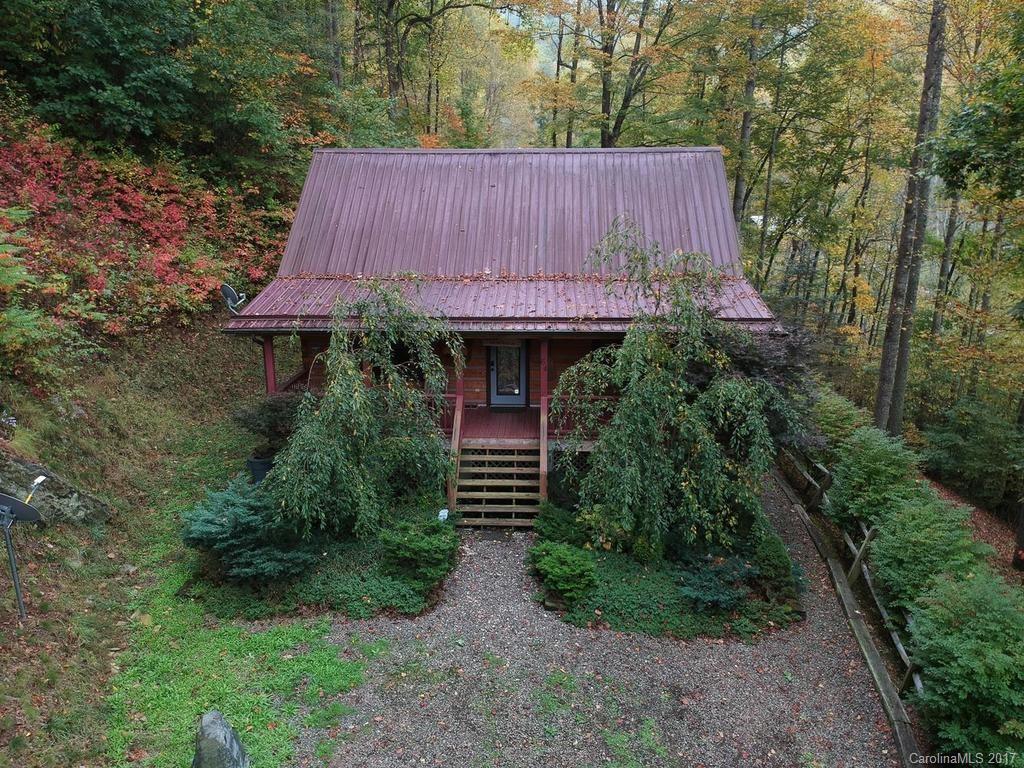 64 Middle Ridge Rd., Waynesville, NC 28785