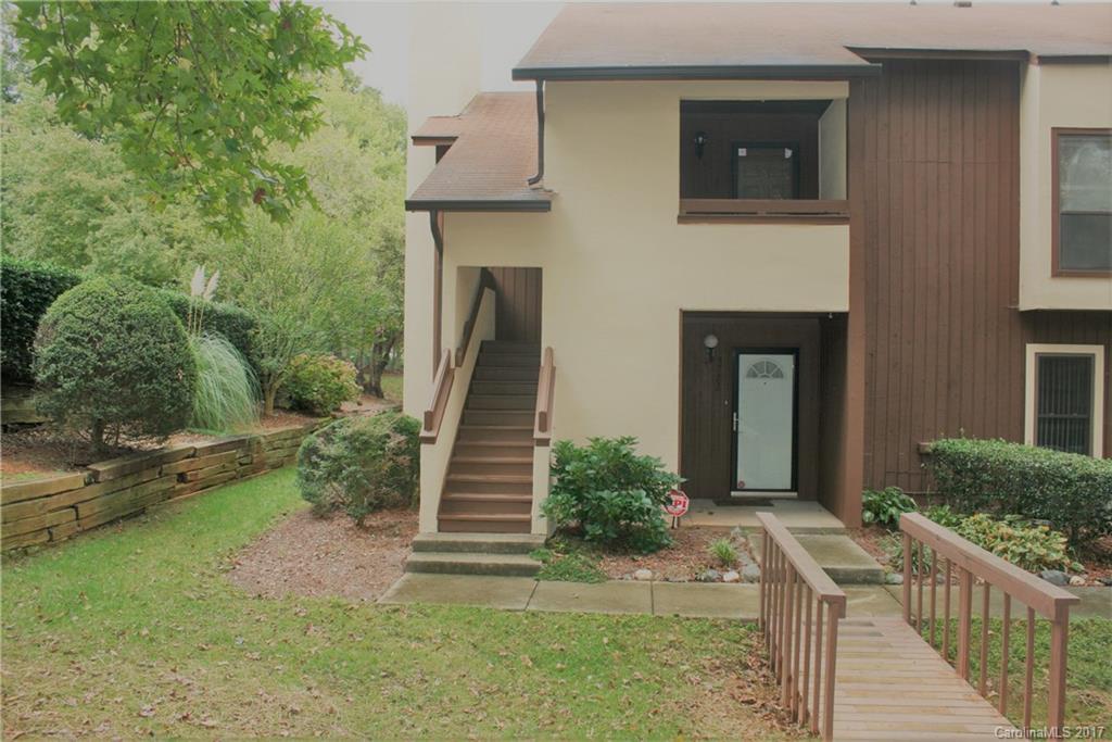 5730 Dockside Dr., Charlotte, NC 28227