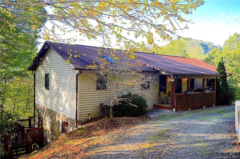 2085 Maple Springs Dr., Waynesville, NC 28785