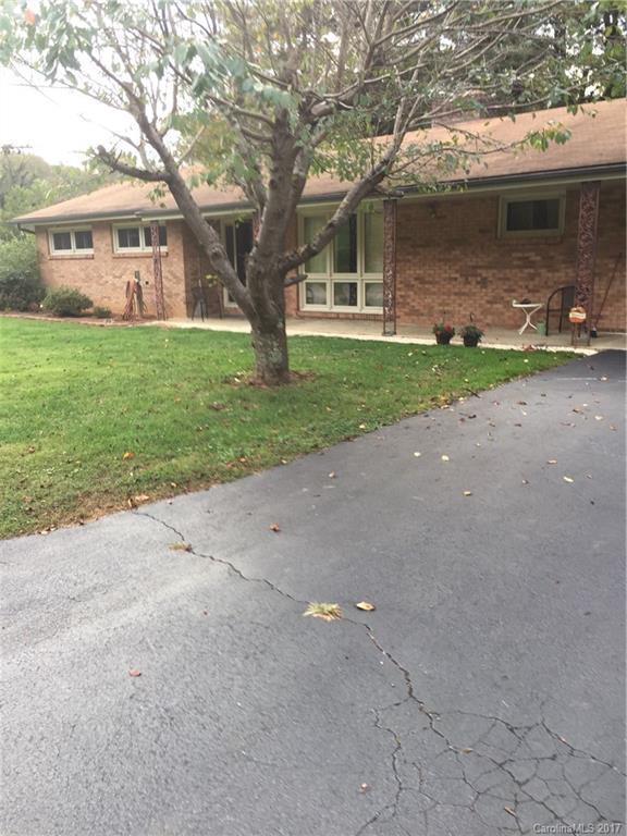 140 Smathers St., Clyde, NC 28721