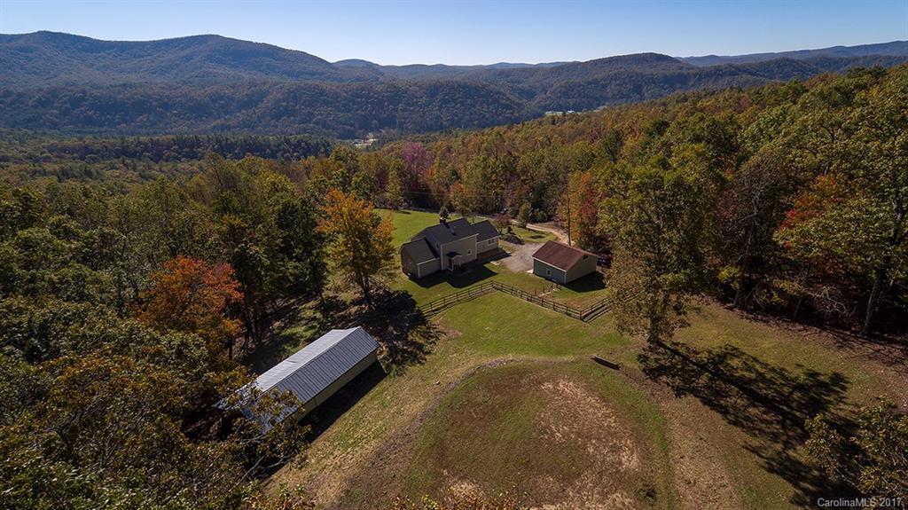 885 Pridmore Hollow Rd., Hendersonville, NC 28739