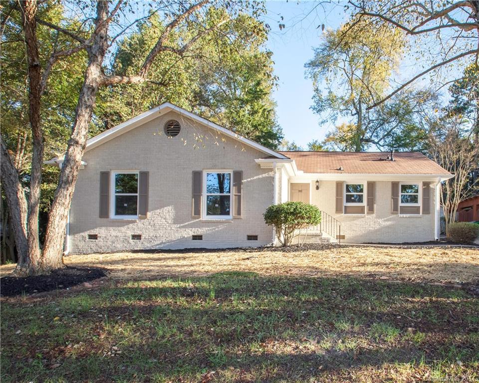 1901 Edgewater Dr., Charlotte, NC 28210