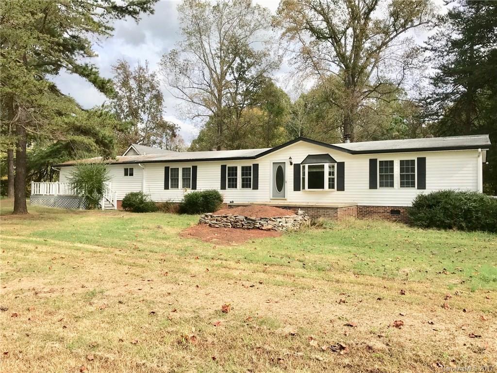 495 Elmwood Rd., Statesville, NC 28625