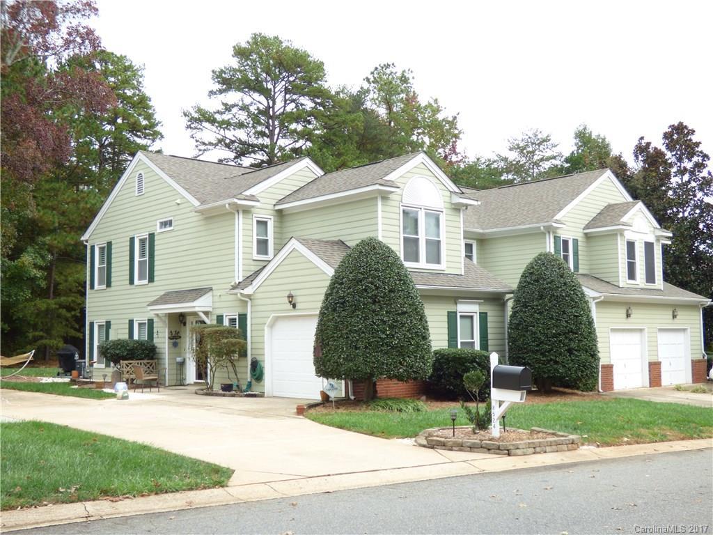 8524 Fox Chase Ln., Charlotte, NC 28269