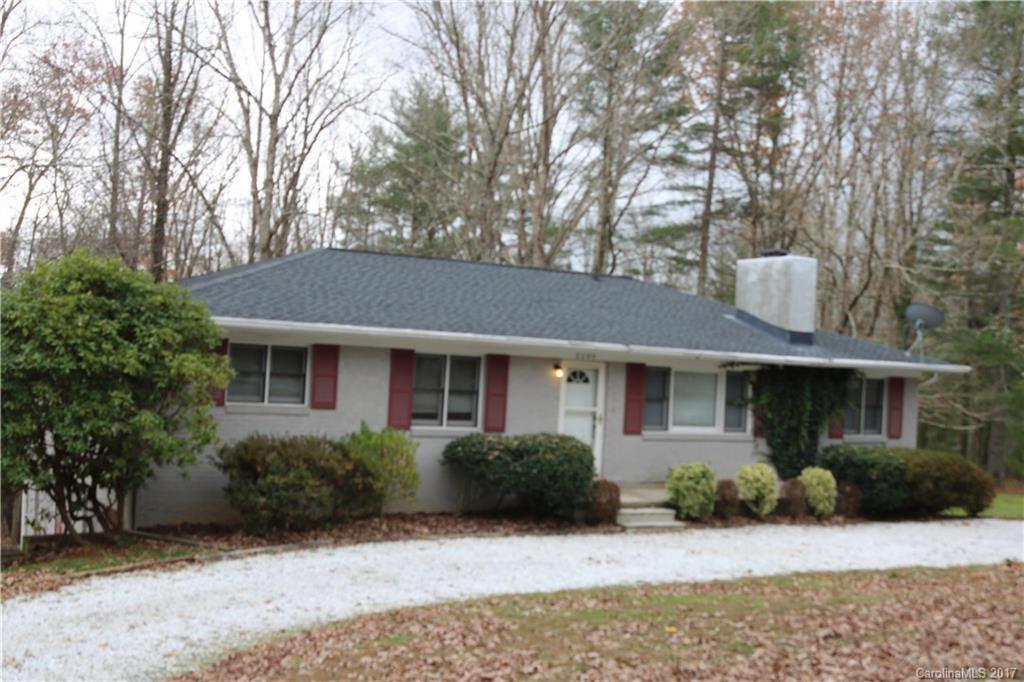 2209 Bracton Rd., Hendersonville, NC 28791
