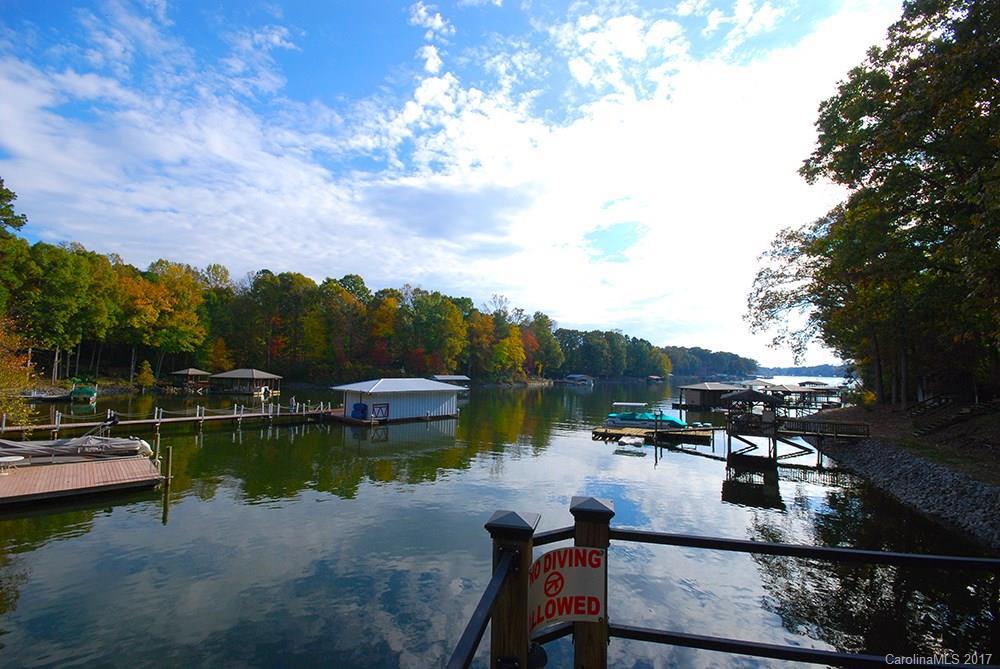 131 Windwood Ln., Troutman, NC 28166