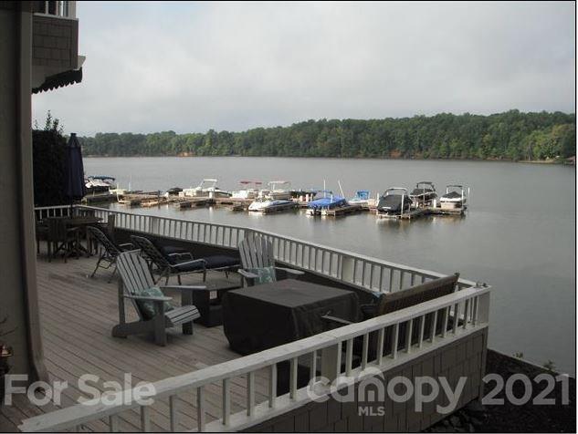 9817 Emerald Point Dr., Charlotte, NC 28278