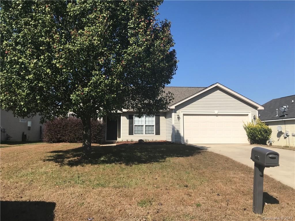 1528 Moss Creek Dr., Harrisburg, NC 28075