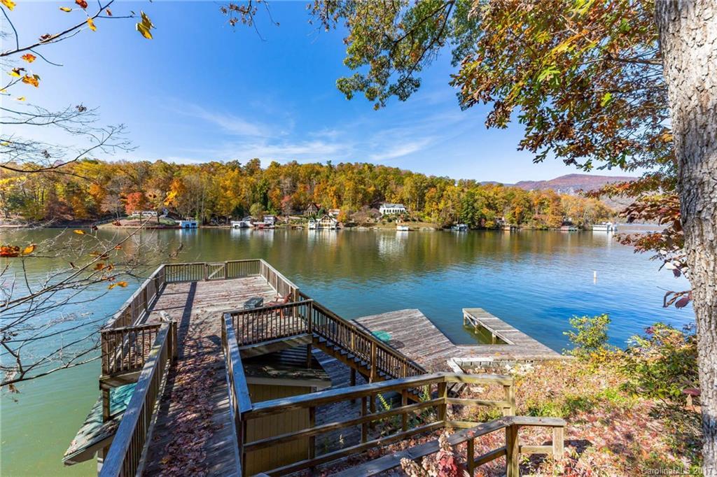 111 Lost Cove Dr., Lake Lure, NC 28746