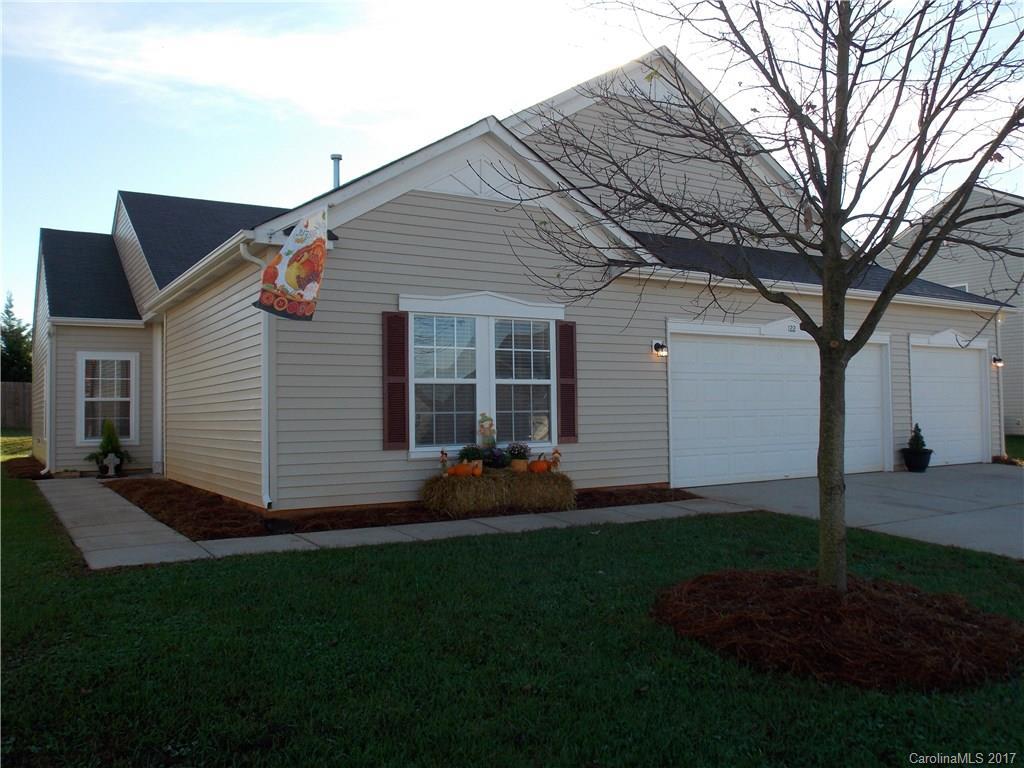 122 Valencia Ln., Statesville, NC 28625