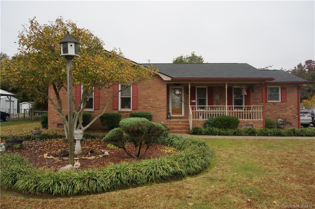 106 Candystick Cir., Harrisburg, NC 28075