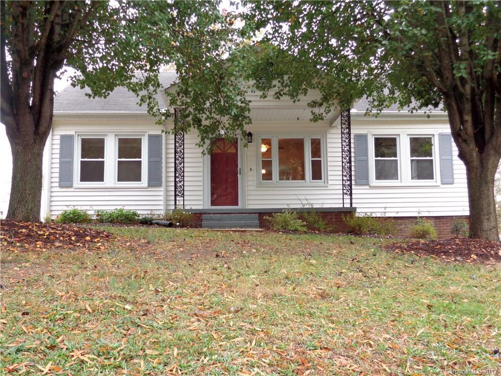 603 Rogers Lake Rd., Kannapolis, NC 28081