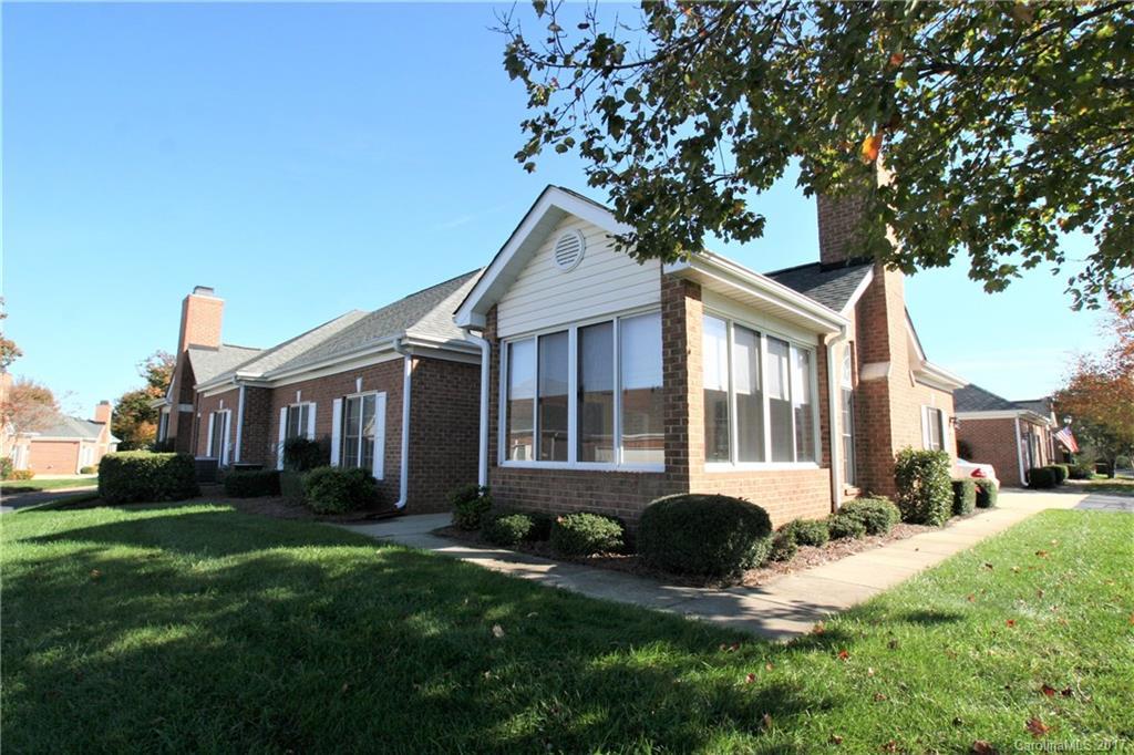 8506 Highland Glen Dr., Charlotte, NC 28269