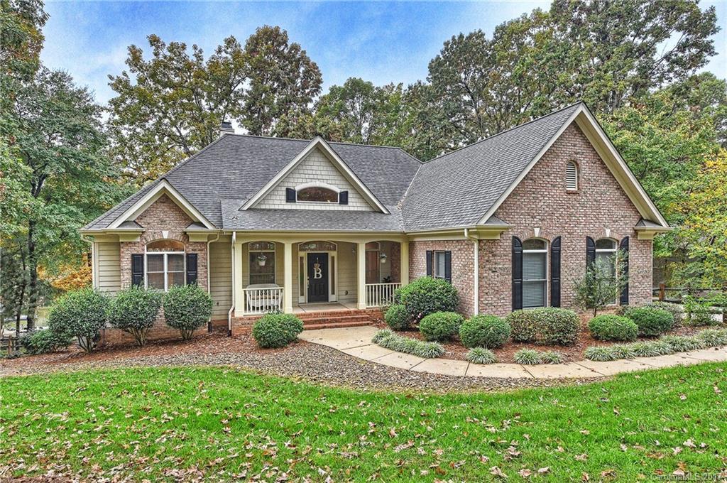 1739 Dogwood Hill Dr., Denver, NC 28037