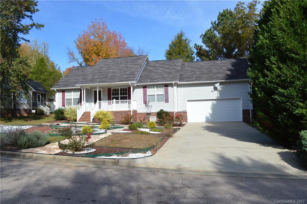 1656 Barbara Ann Cir., Kannapolis, NC 28083