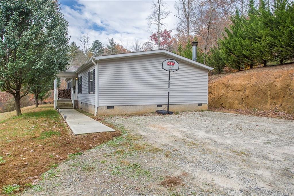 335 Long Ridge Rd., Brevard, NC 28712