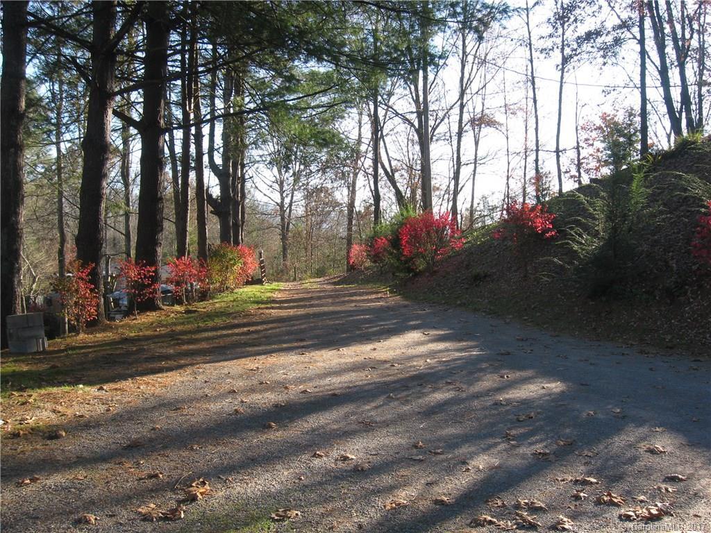 242 Zurich Ln., Waynesville, NC 28785