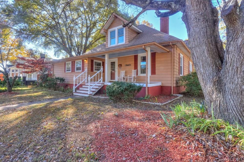 258 W Statesville Ave., Mooresville, NC 28115