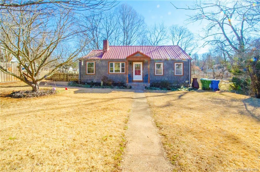 176 Sulphur Springs Rd., Asheville, NC 28806