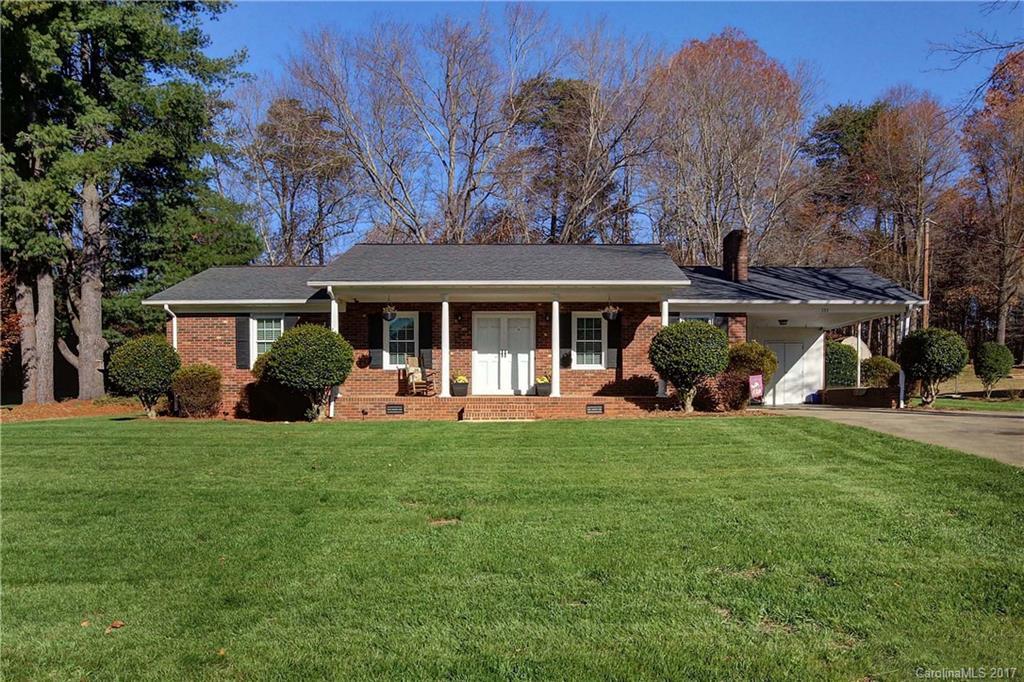 155 Polly Dr., Statesville, NC 28625