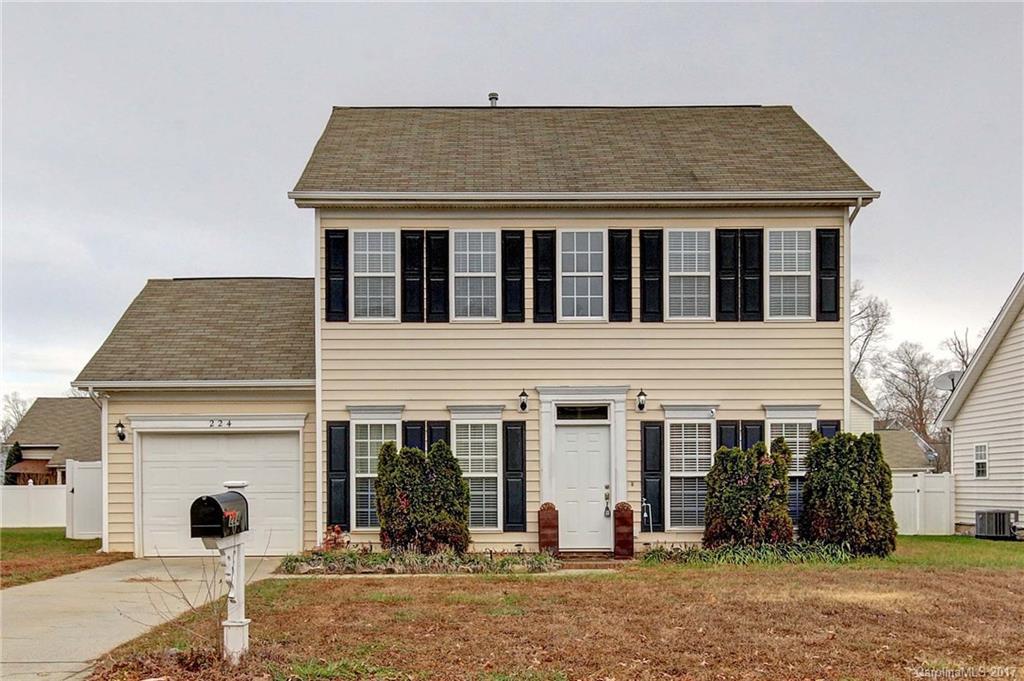 224 Everett Park Dr., Mooresville, NC 28115