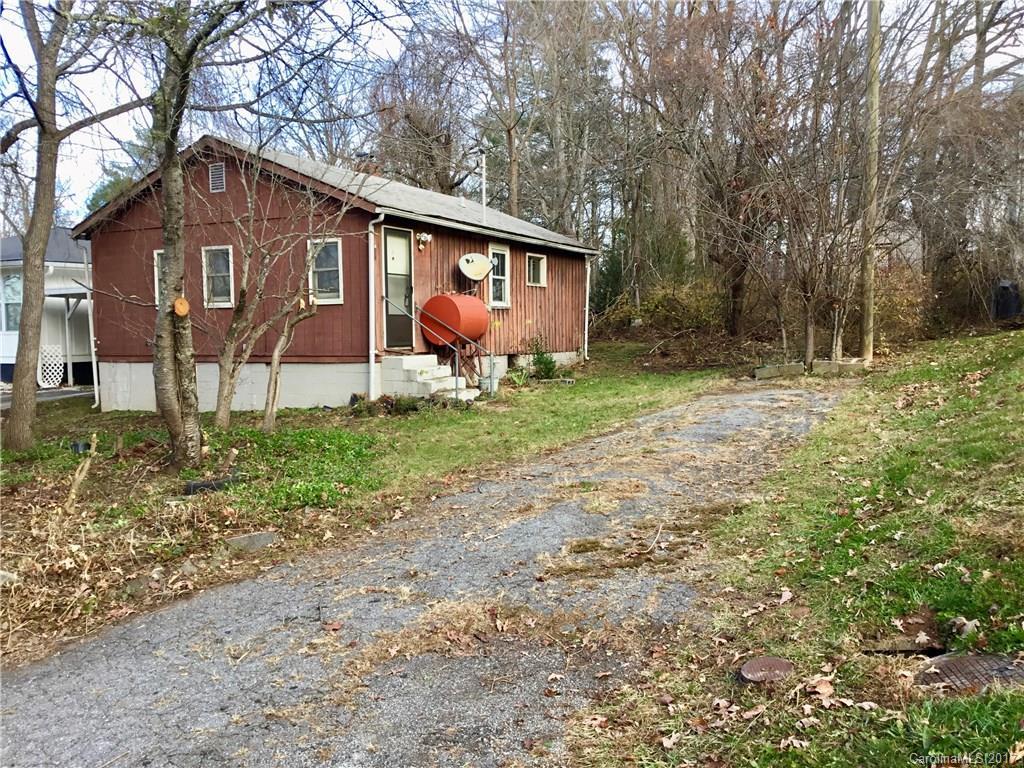 484 Caribou Rd., Asheville, NC 28803