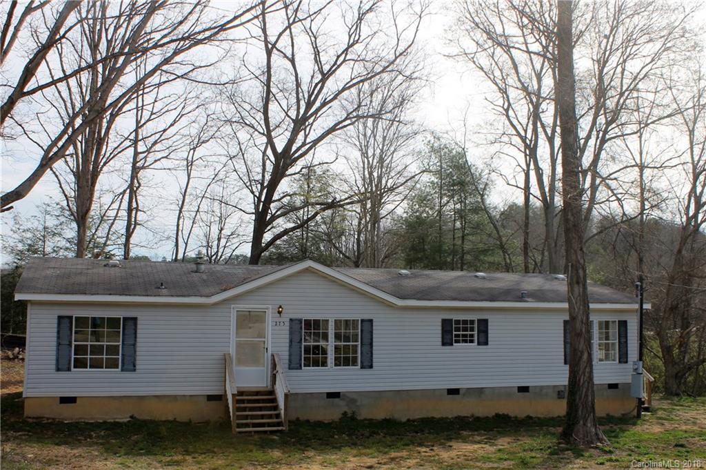 275 Carolina Cir., Hendersonville, NC 28792