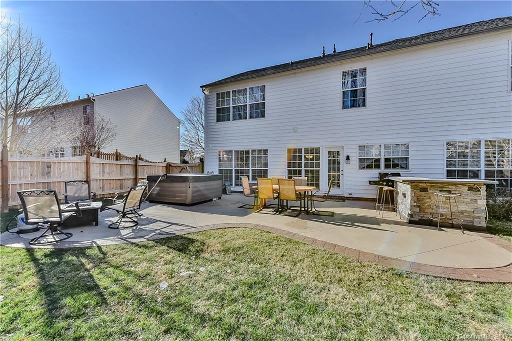 5644 Cambridge Bay Dr., Charlotte, NC 28269