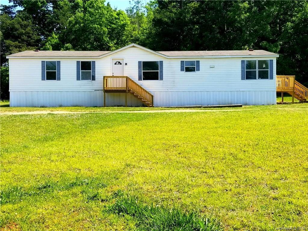 129 Colfax Rd., Statesville, NC 28625