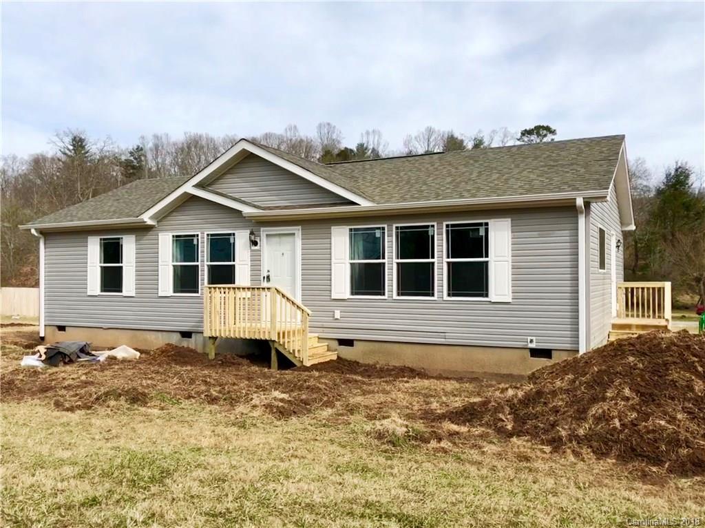 7 Wade Dr., Candler, NC 28715