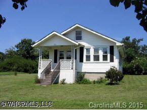 103 Holly Tree Circle, Hendersonville, NC 28792