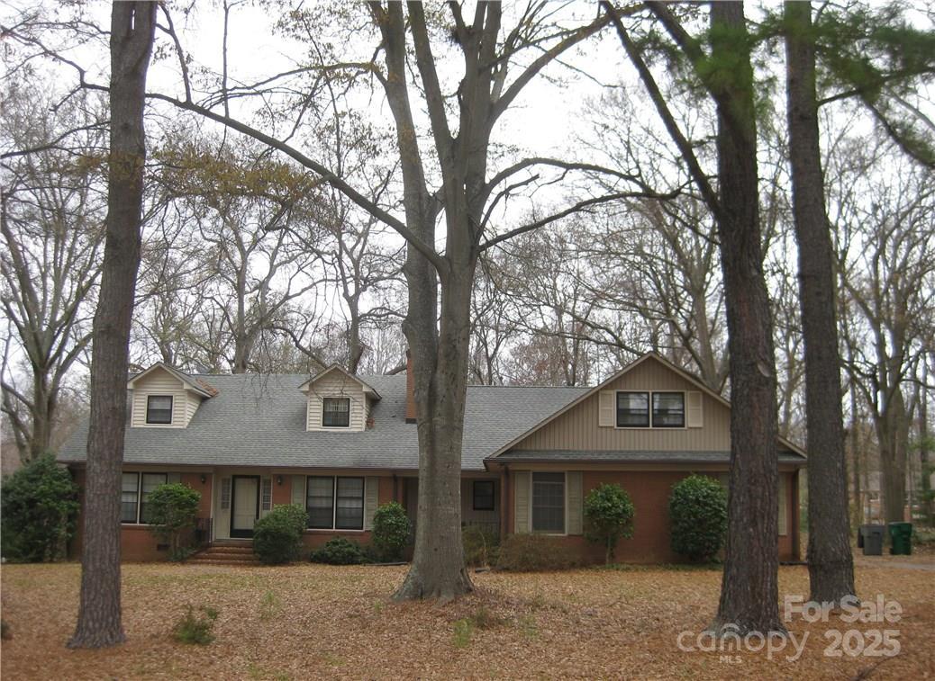 122 Queensgate Ln., Charlotte, NC 28214