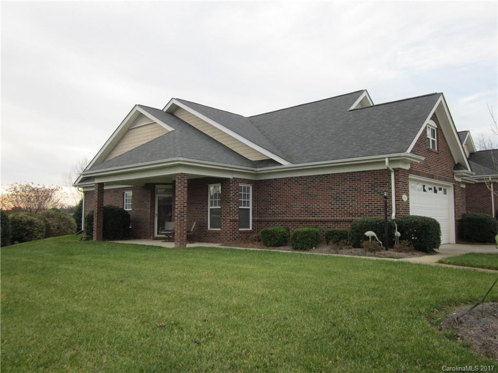 10043 Dominion Village Dr., Charlotte, NC 28269