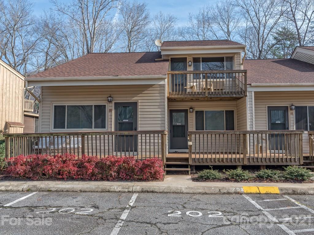 118 West Lake Dr. #201, Lake Lure, NC 28746
