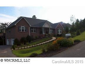 27 Fairway View Dr, Weaverville, NC 28787