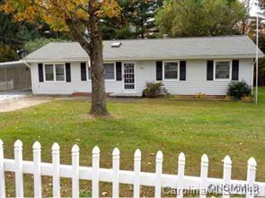 106 Willowbrook Rd., Hendersonville, NC 28792