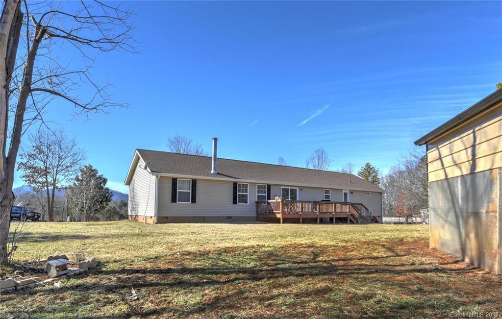 129 Douglas Pl., Leicester, NC 28748