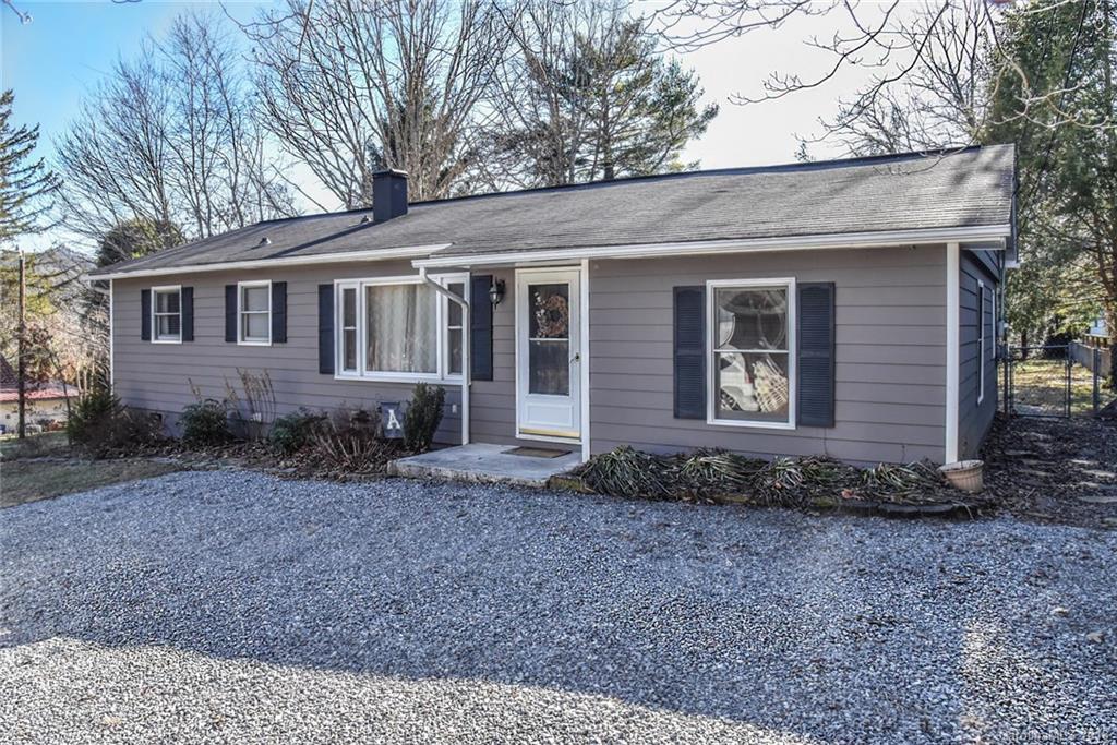 5 E Keesler St., Black Mountain, NC 28711