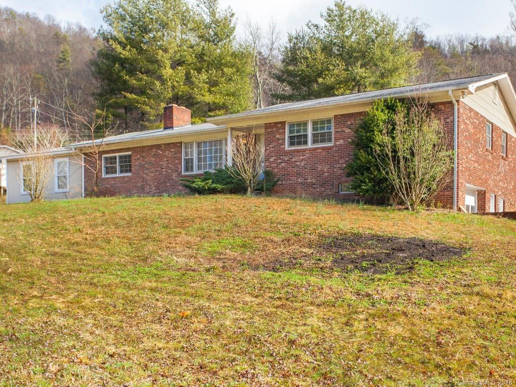 121 Baird Cove Ln., Asheville, NC 28804