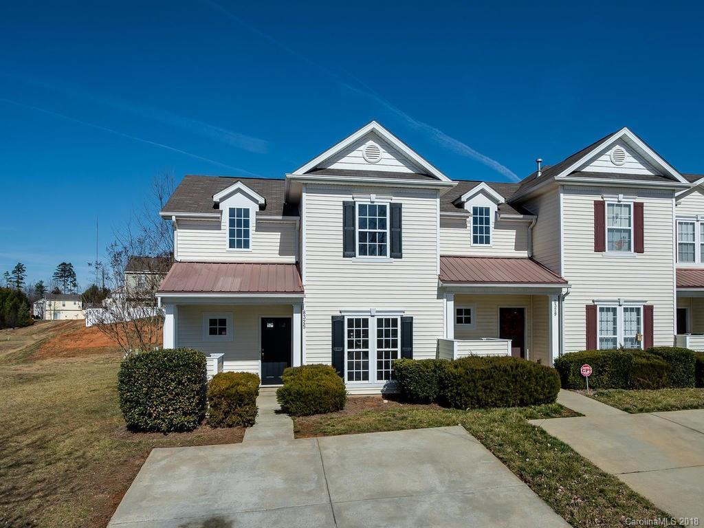 8325 Washoe Pine Ln., Charlotte, NC 28215