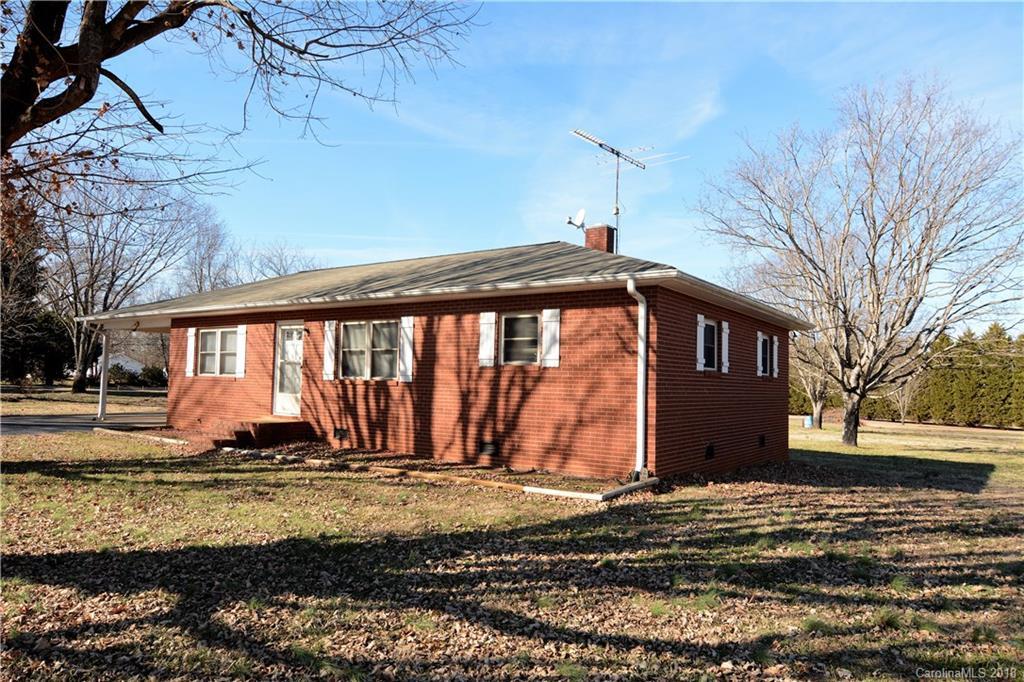 317 Nixon Rd., Statesville, NC 28625