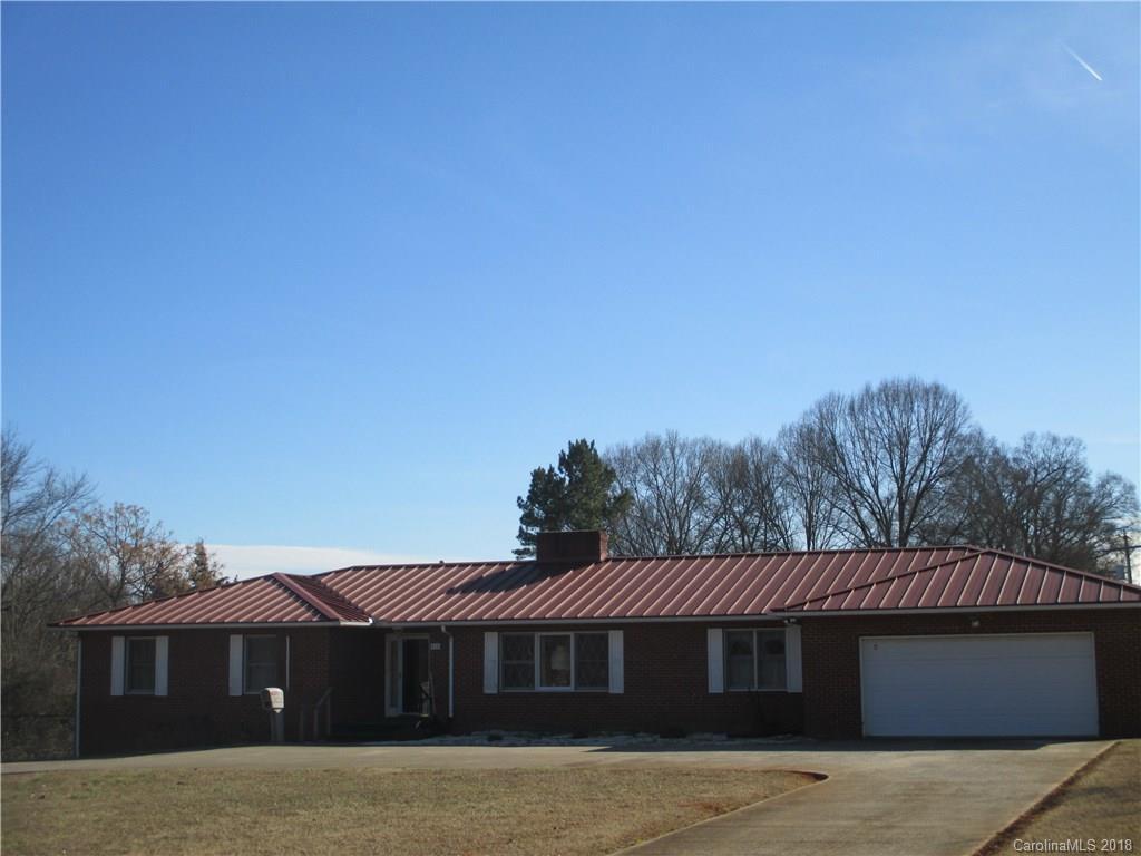 418 Dobson Ave., Statesville, NC 28677