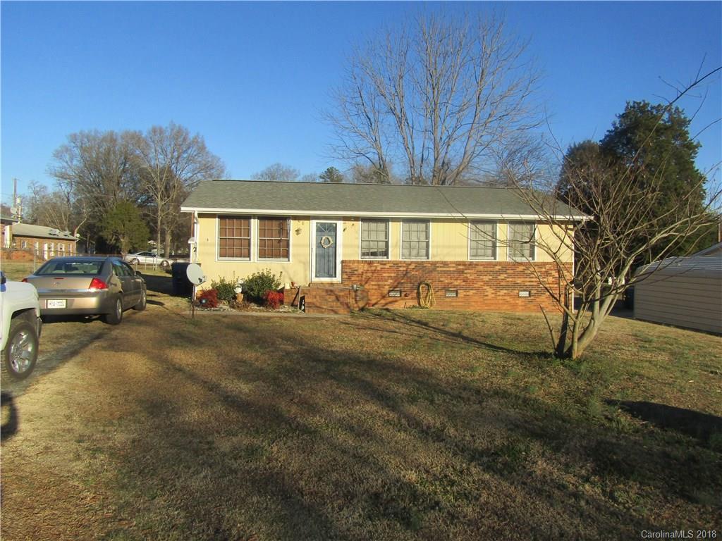 208 Maple Dr., Mount Holly, NC 28120