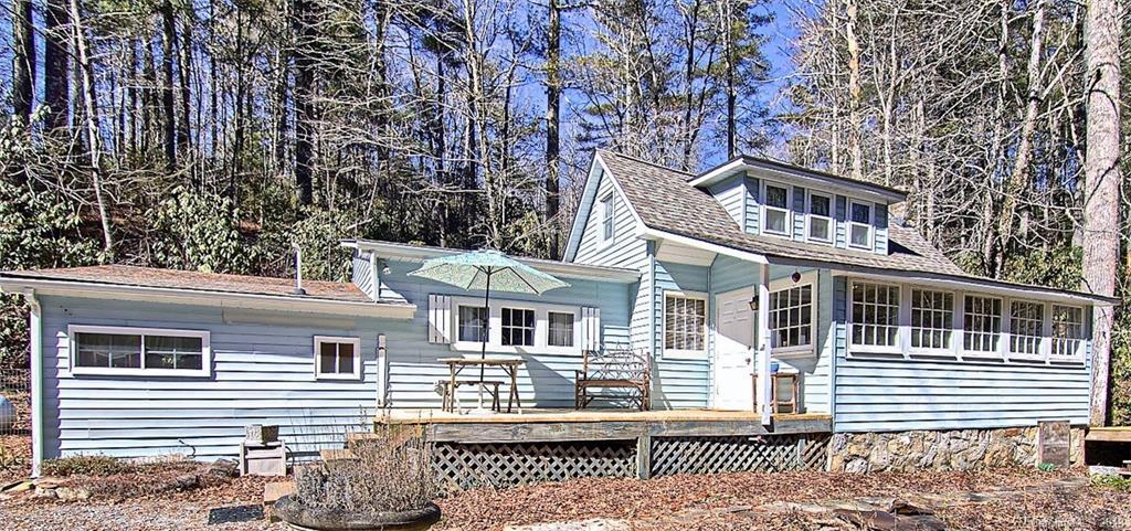 1076 Crab Creek Rd., Hendersonville, NC 28739