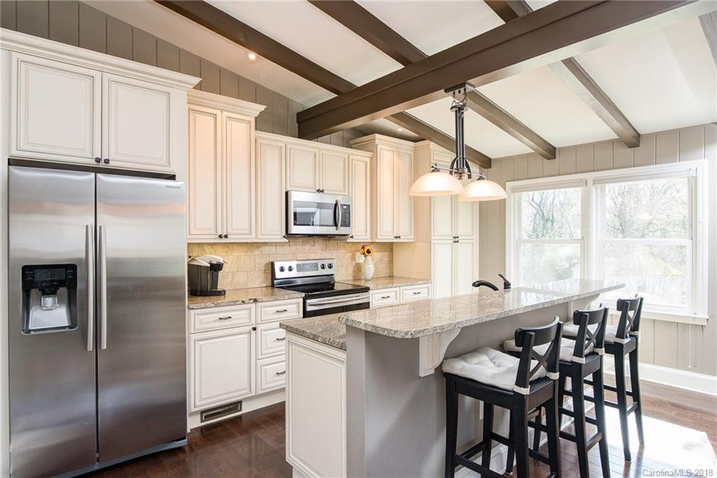 1600 Edgewater Dr., Charlotte, NC 28210