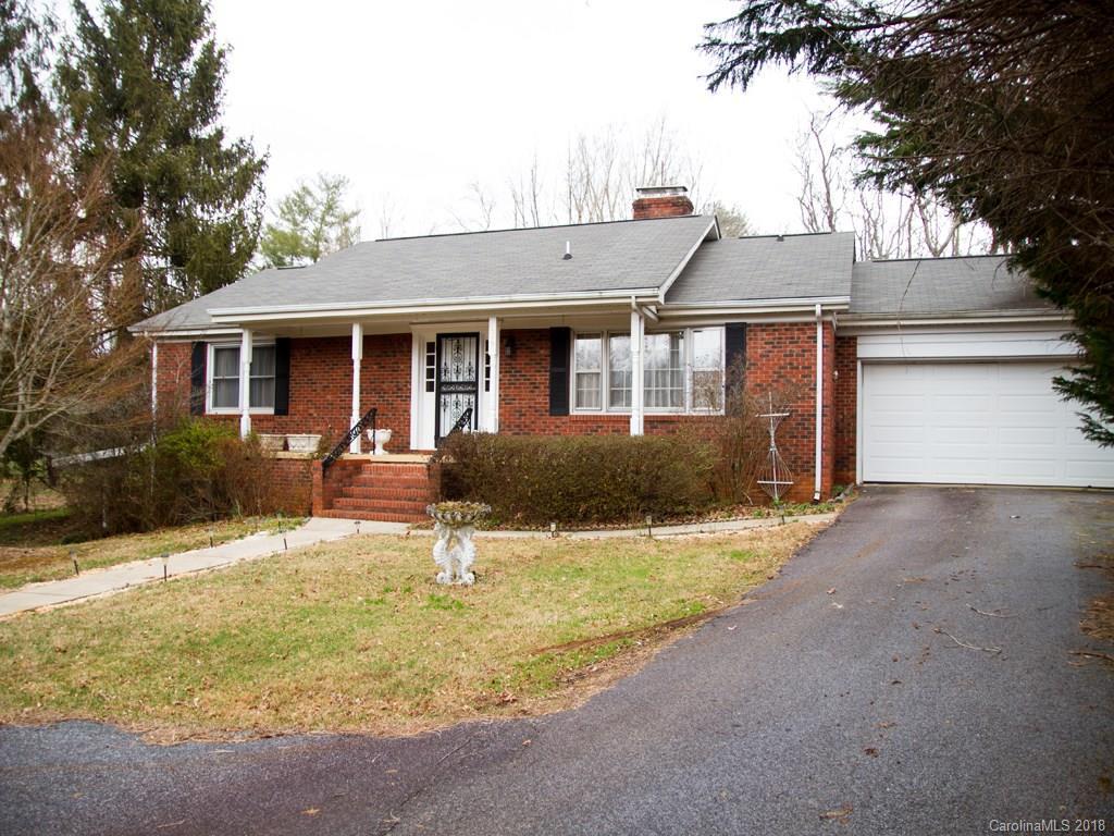 879 Glenn Bridge Rd., Arden, NC 28704