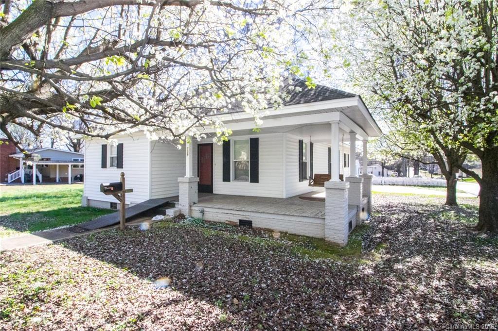 739 N Church St., Mooresville, NC 28115